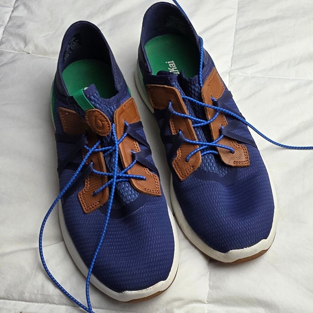 OluKai Men's Navy and Brown Athletic Sneakers with White Midsoles